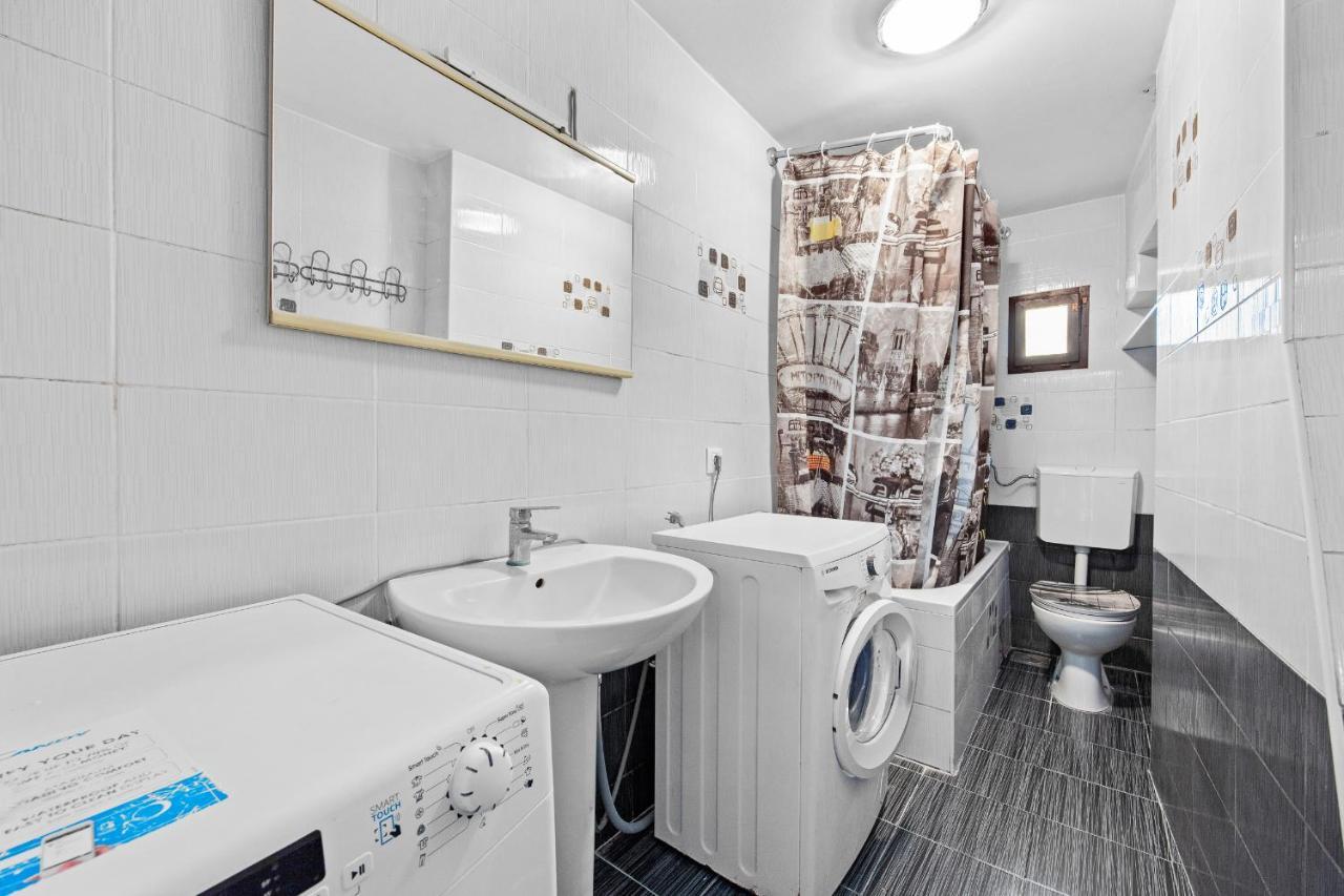 Pula Hostel Extérieur photo