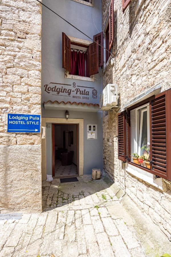 Pula Hostel Extérieur photo
