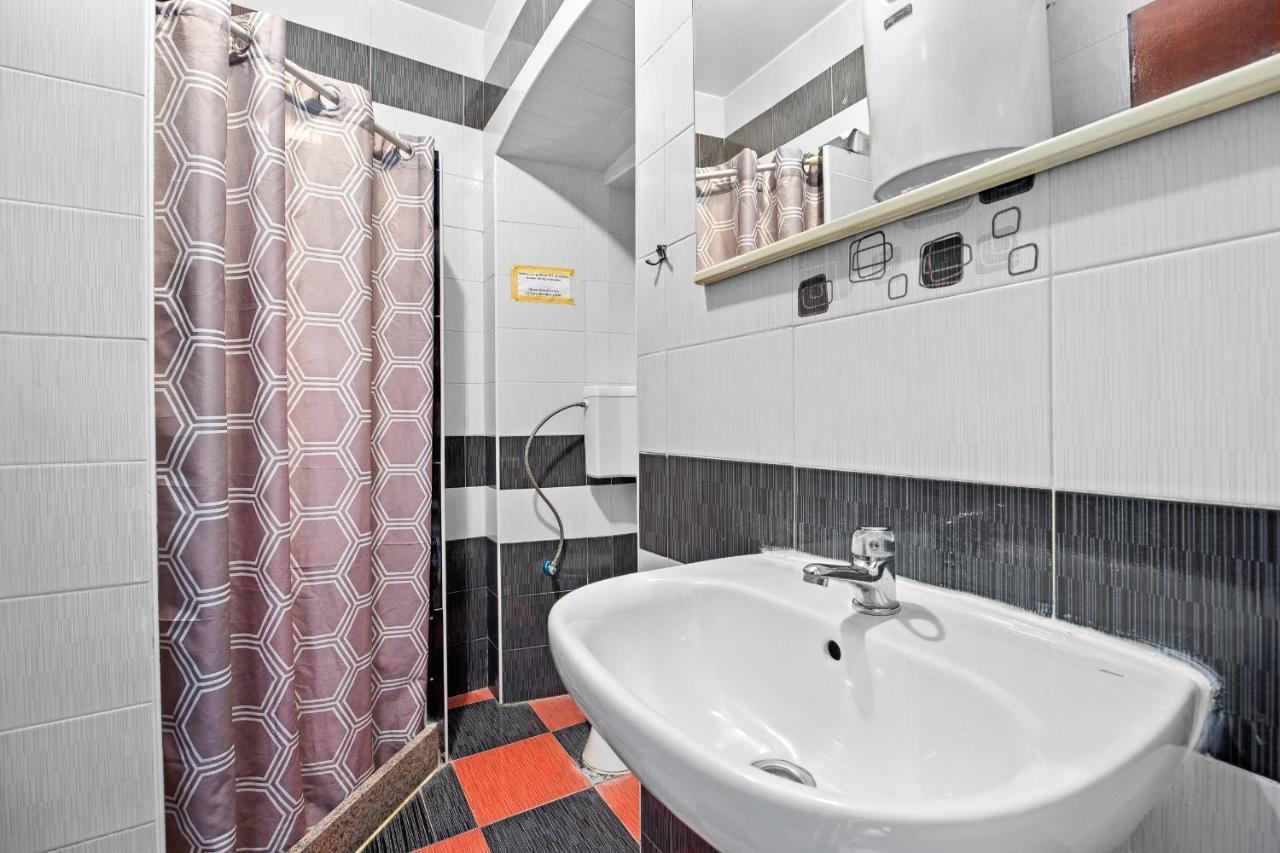 Pula Hostel Extérieur photo